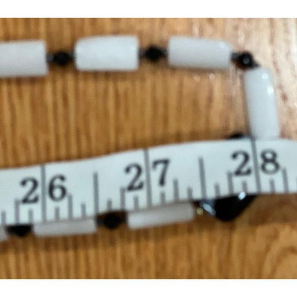 Facets 5th Avenue Glass Bead Necklace Black & White - Picture 4 of 9